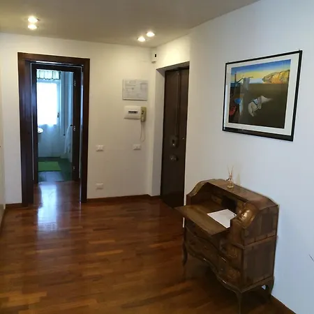 Mickey House * La Spezia